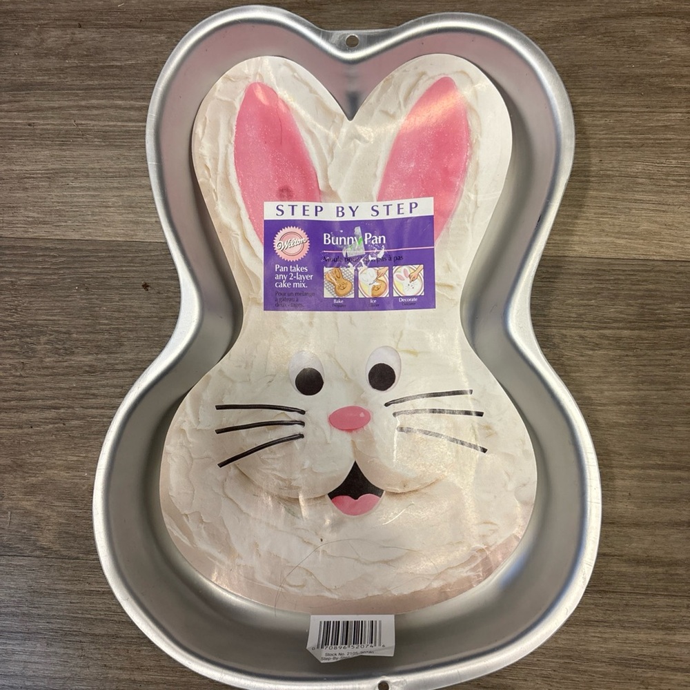 2003 Wilton Retired Step-By-Step Bunny Cake Baking Pan #2105-2074 Vintage- NWT